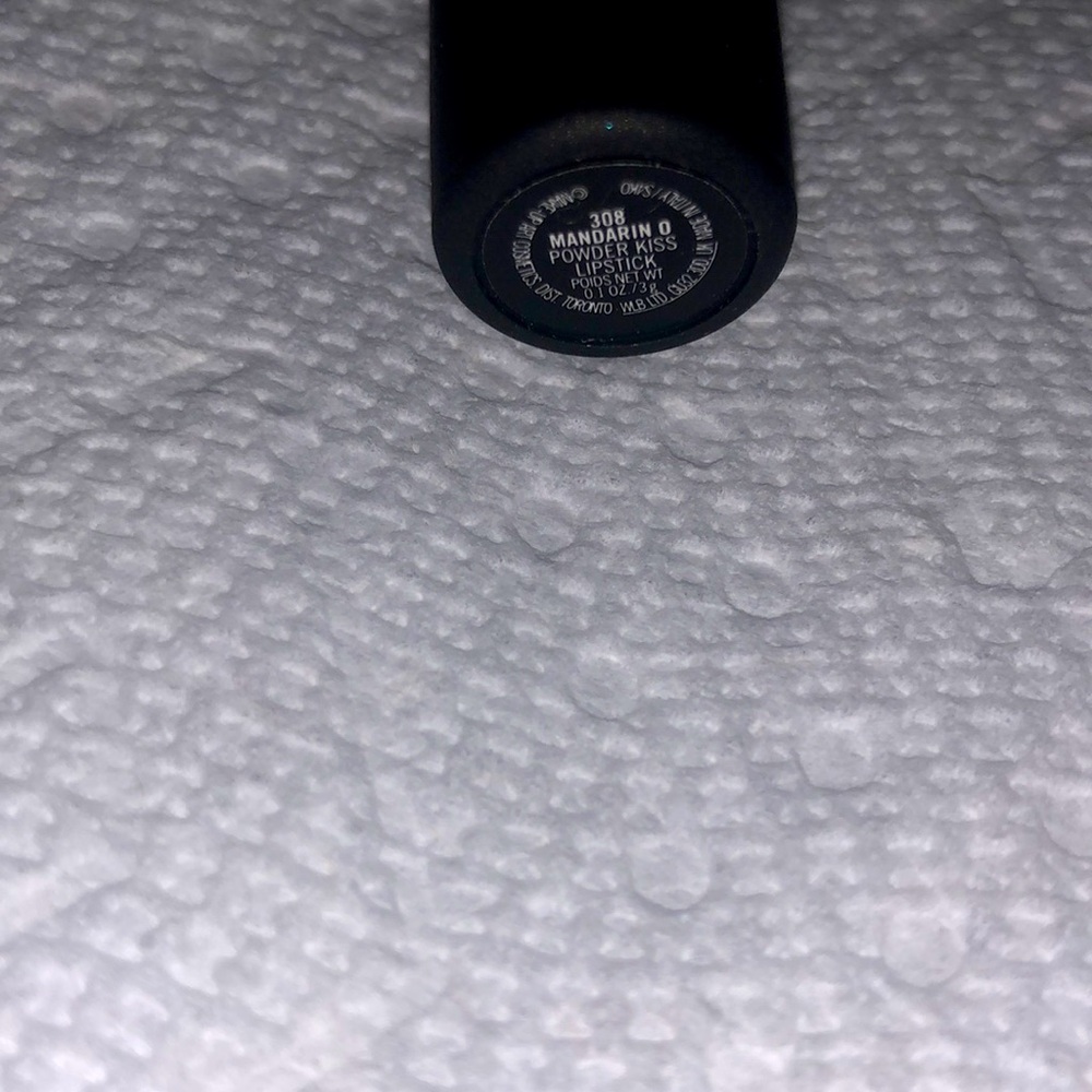 MAC Powder Kiss lipstick: Mandarin O - Picture 3 of 5